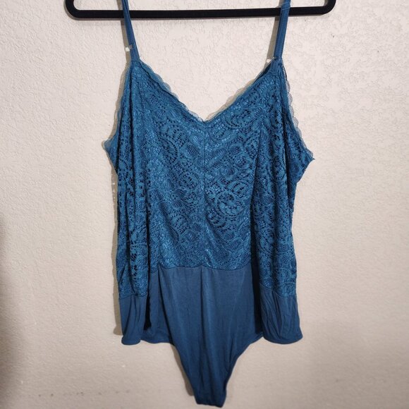 Torrid Bodysuit Womens Plus Size 3 Blue Lace Adjustable Straps Snap - Picture 3 of 13